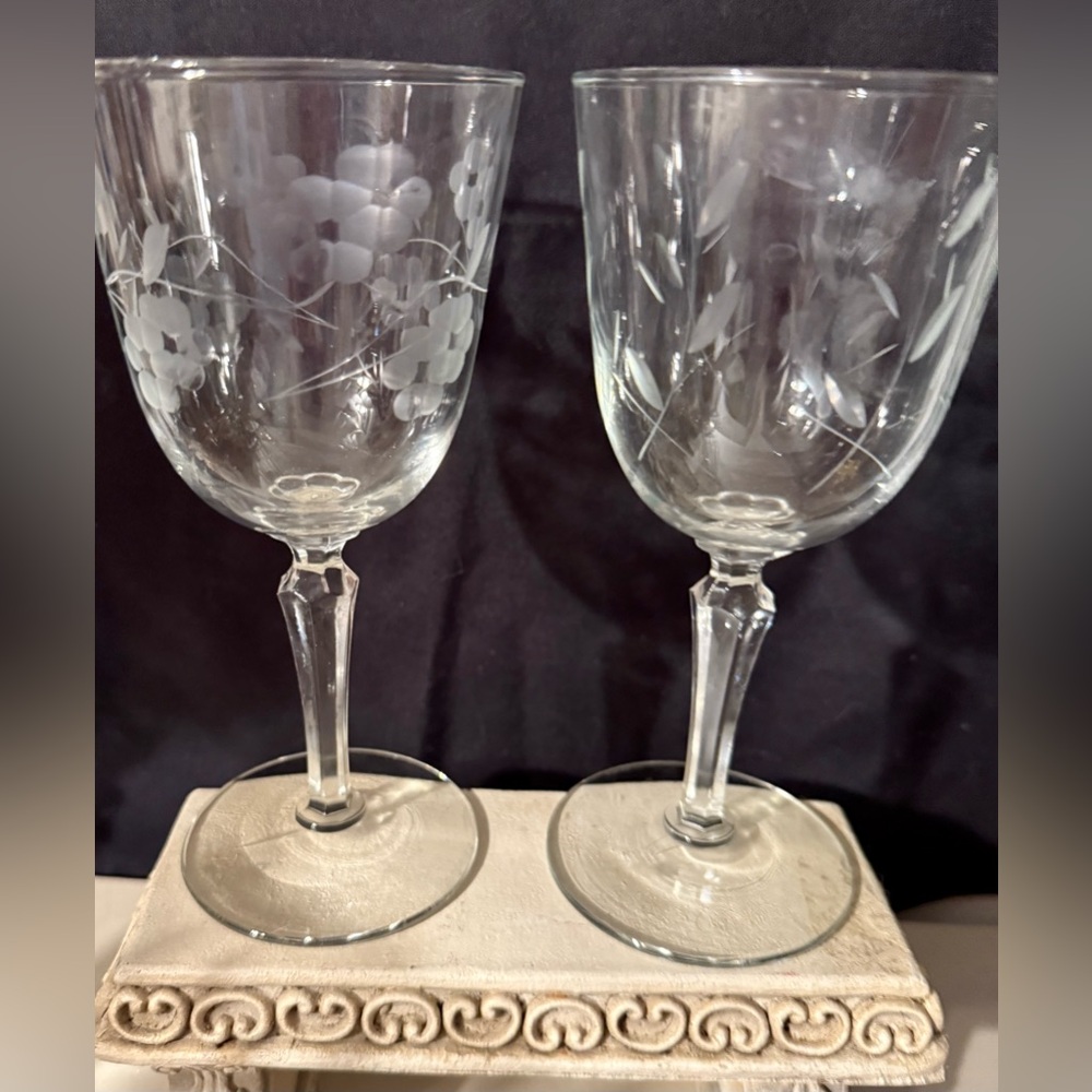2 Vintage Libbey wine glasses. Etched Patterns “Priscilla” & “Glenmore” 7”  9oz